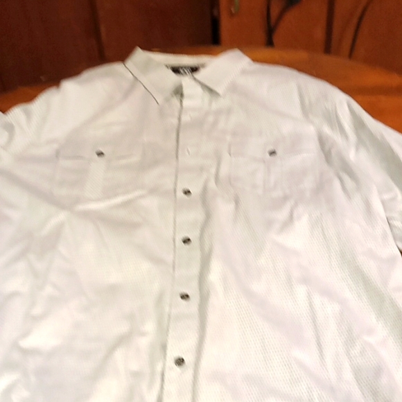 Playing Super sharp white and black button Rock Republic long sleeve men's extra - Picture 1 of 3